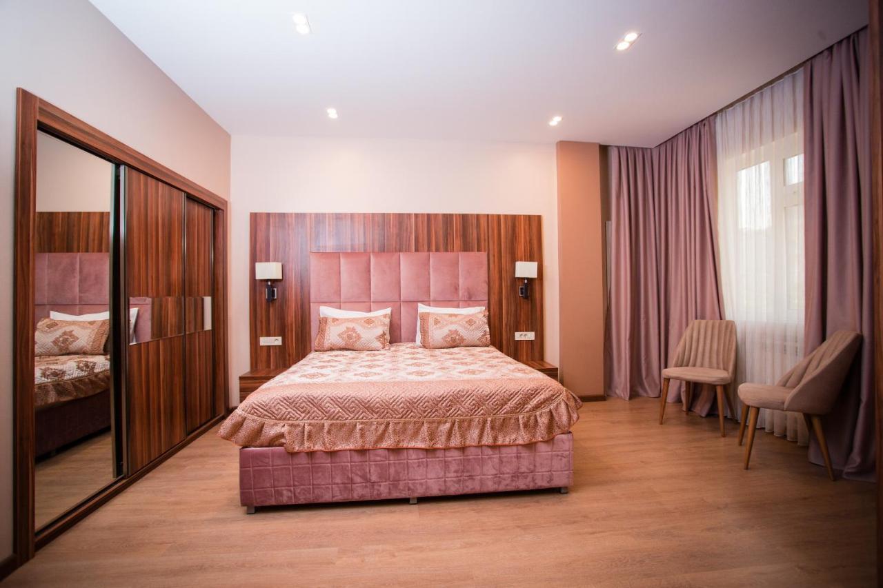 Irshad Hotel Баку Екстериор снимка