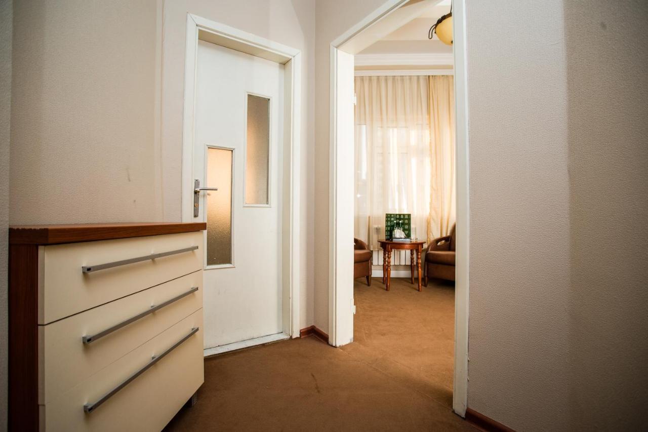Irshad Hotel Баку Екстериор снимка