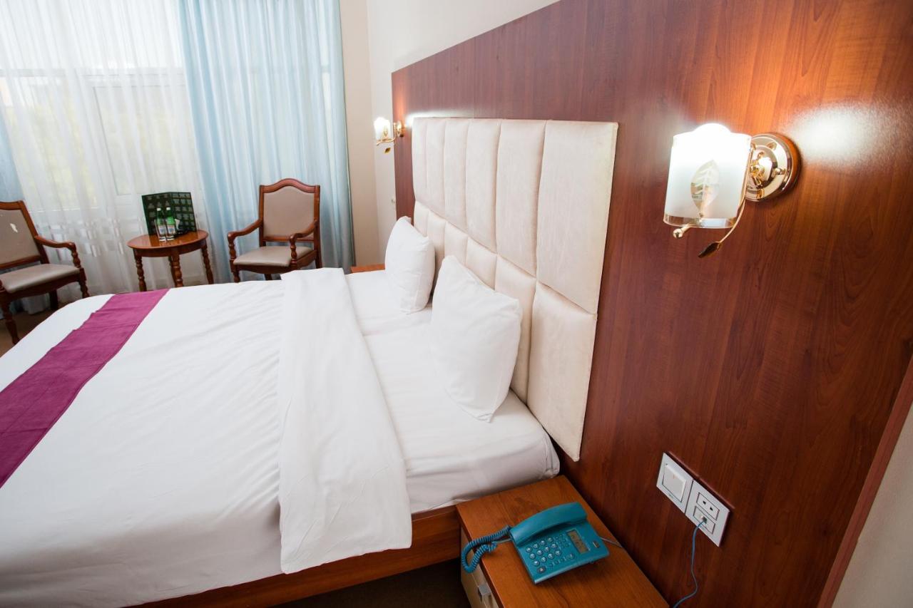 Irshad Hotel Баку Екстериор снимка