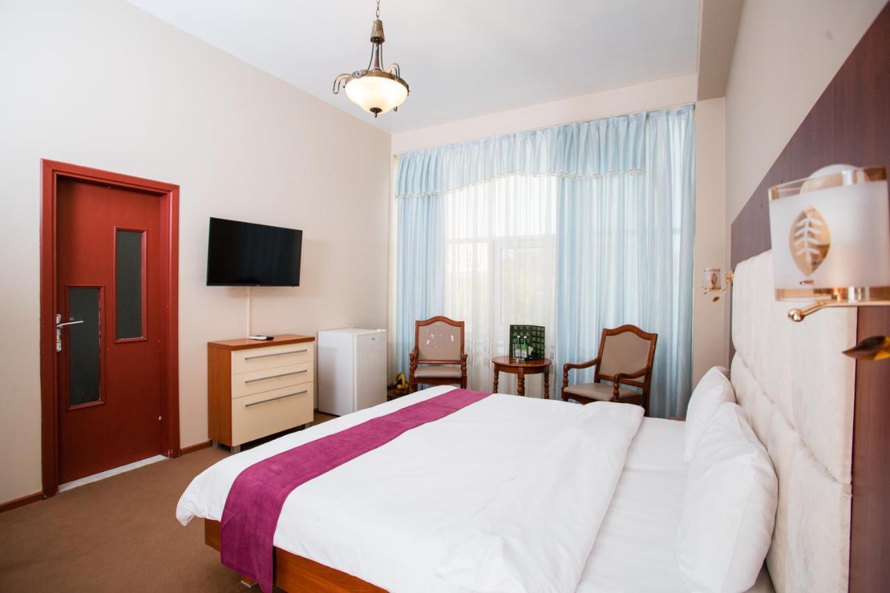 Irshad Hotel Баку Екстериор снимка