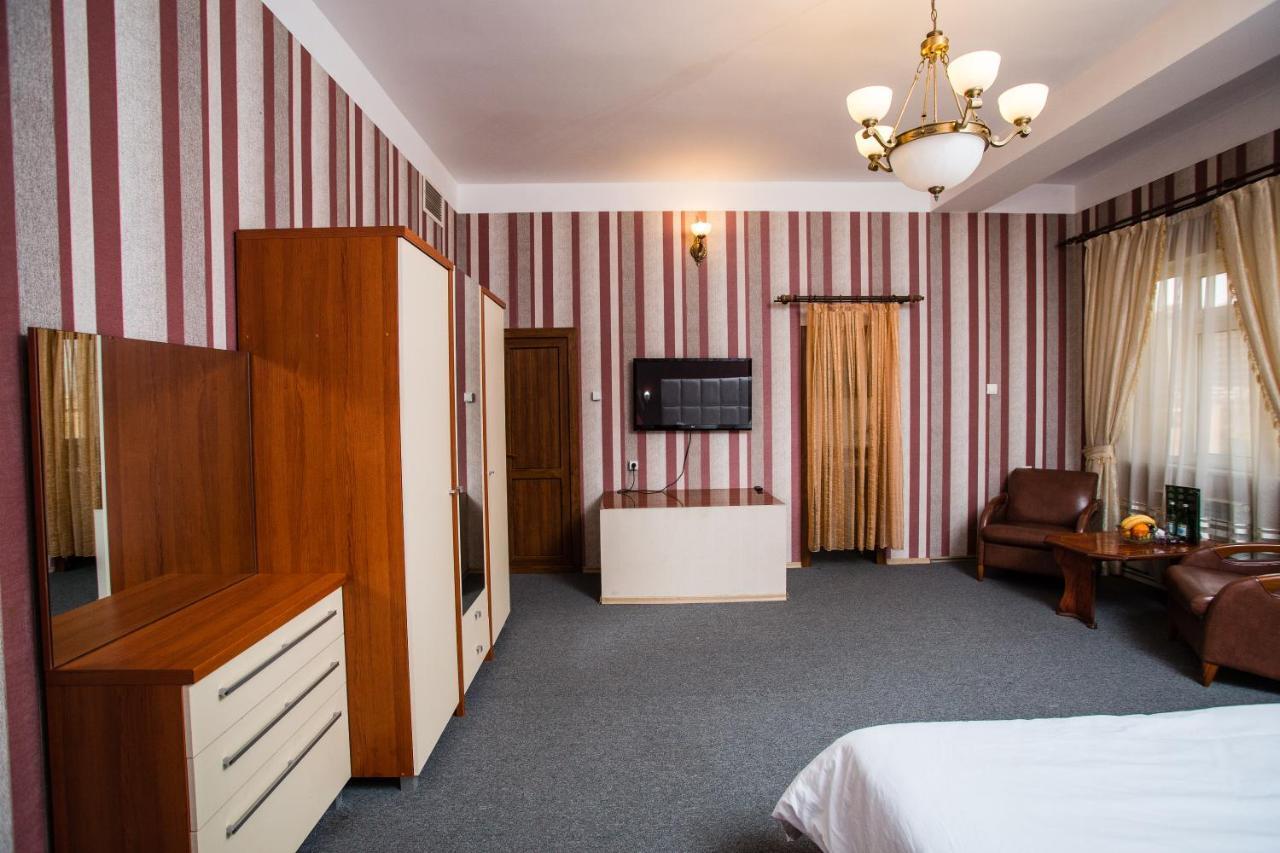 Irshad Hotel Баку Екстериор снимка
